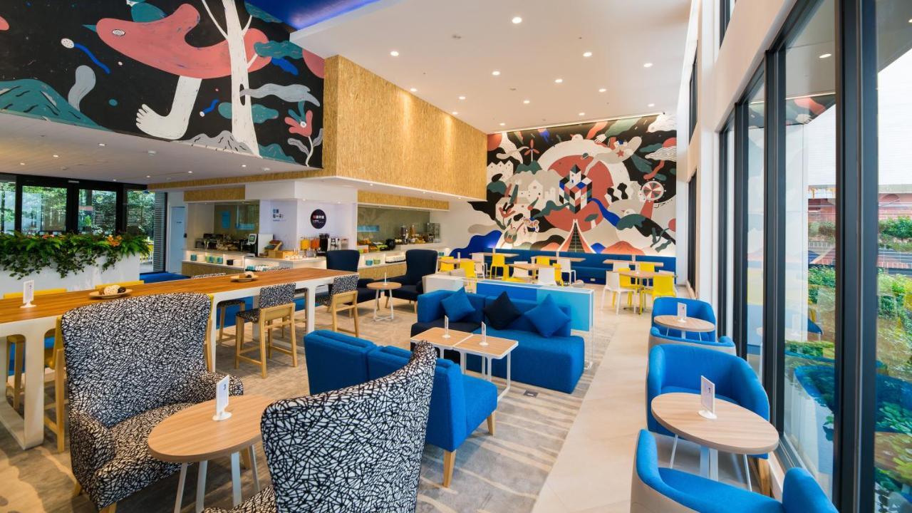 ホリデイ イン エクスプレス タイチュン フェンチア 台中市 エクステリア 写真